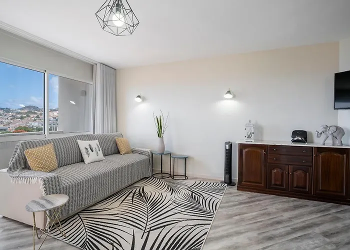 Apartment Alegria Iii By An Island